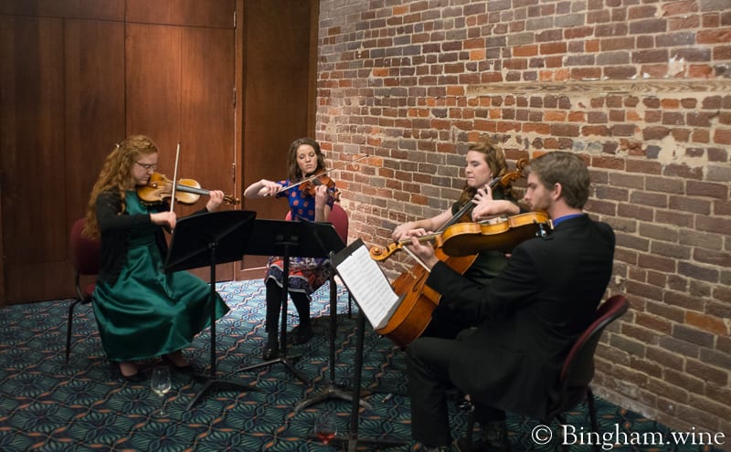 18.01.05_untitled_037-800web | Bingham Family Vineyards people playing music at wine dinner in grapevine Texas