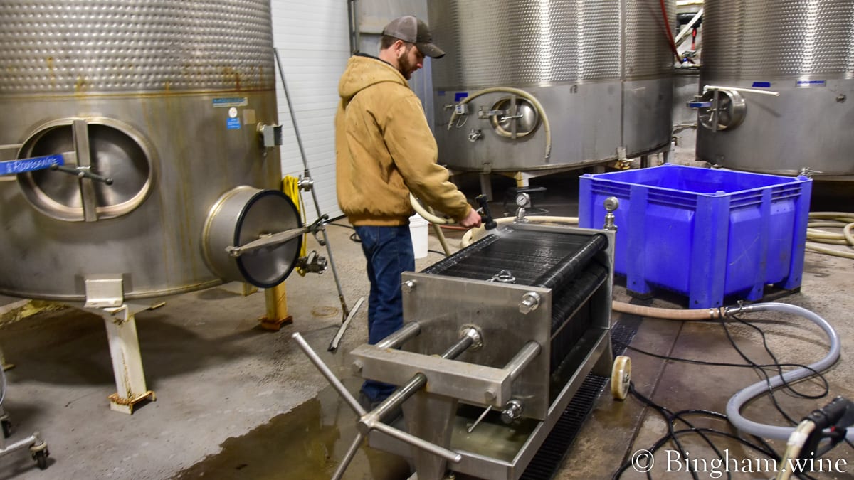 20.01.31_untitled_014-1200x675(16x9) | Bingham Family Vineyards Daniel setting up filter at the bingham family vineyards winery