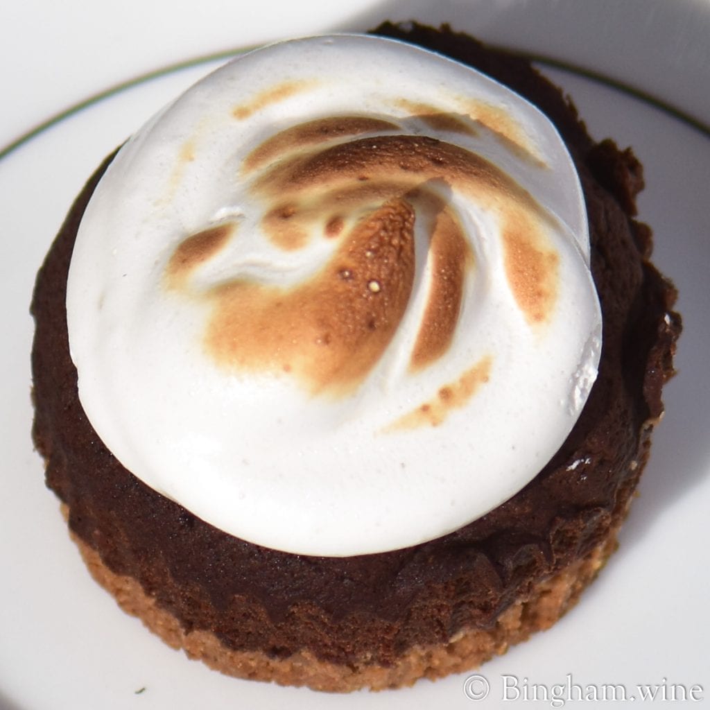 20.05.24_untitled_021.1200.web_.1x1-1 | Bingham Family Vineyards S'more cupcake