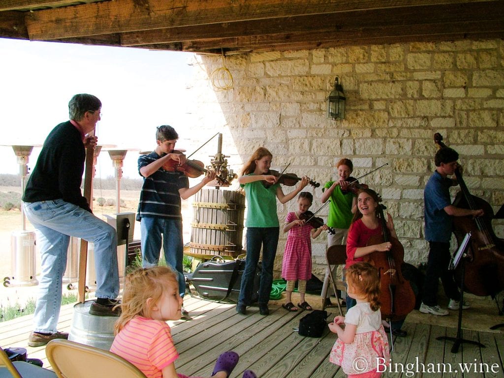people playing music at Becker Vineyards