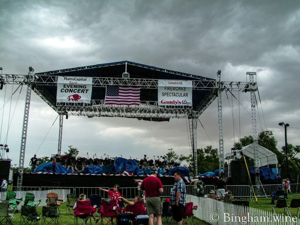 20090704_0140 | Bingham Family Vineyards stage at 4th of July festival