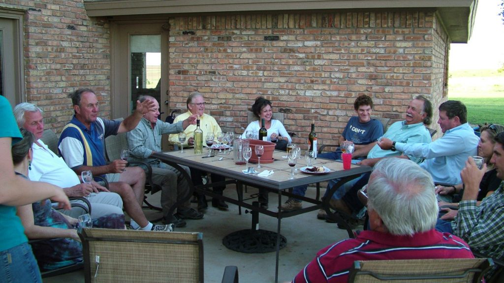 090712_grapetastingclass_047-1200-web-16x9 | Bingham Family Vineyards Grape friends visiting on the Bingham's back porch